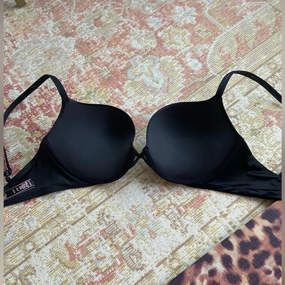 Victorias Secret Black Very Sexy Push Up 34DD - Picture 3 of 9